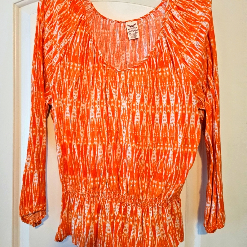 XL orange and white blouse